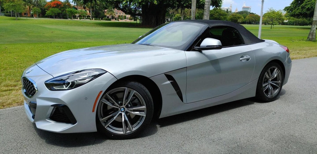 BMW Z4 2021 gris