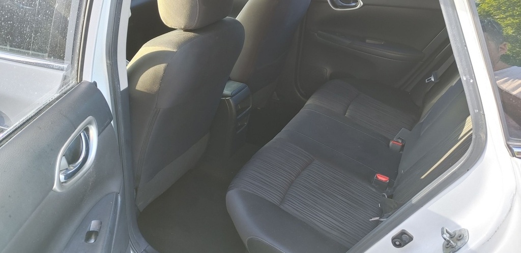 Nissan Sentra 2017 White KMKW89