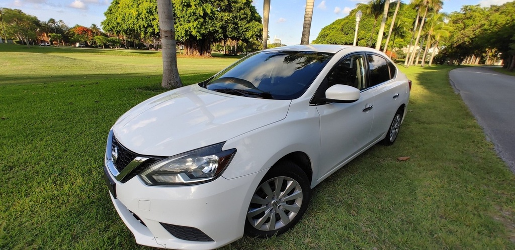 Nissan Sentra 2017 White BL74EE