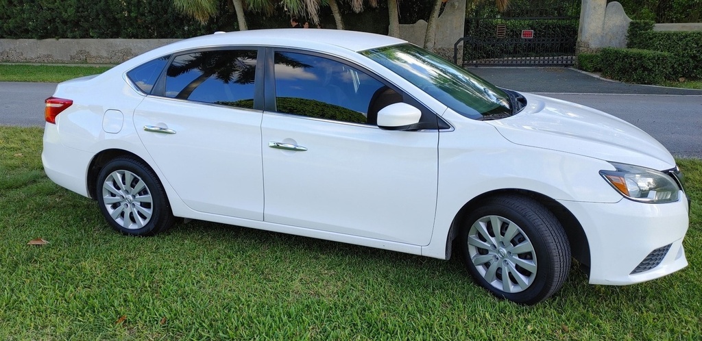 Nissan Sentra 2017 White BL74EE