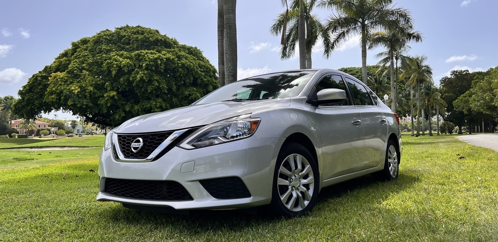 Nissan Sentra KMKW93 Silver