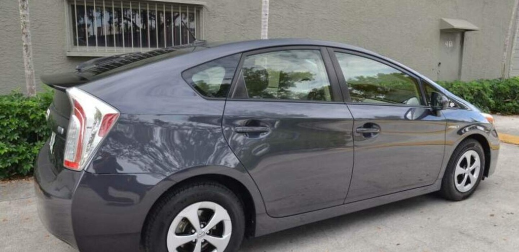 Toyota Prius 2014 Silver