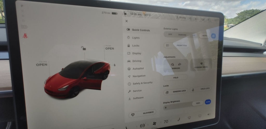 Tesla Model 3 2022 Red