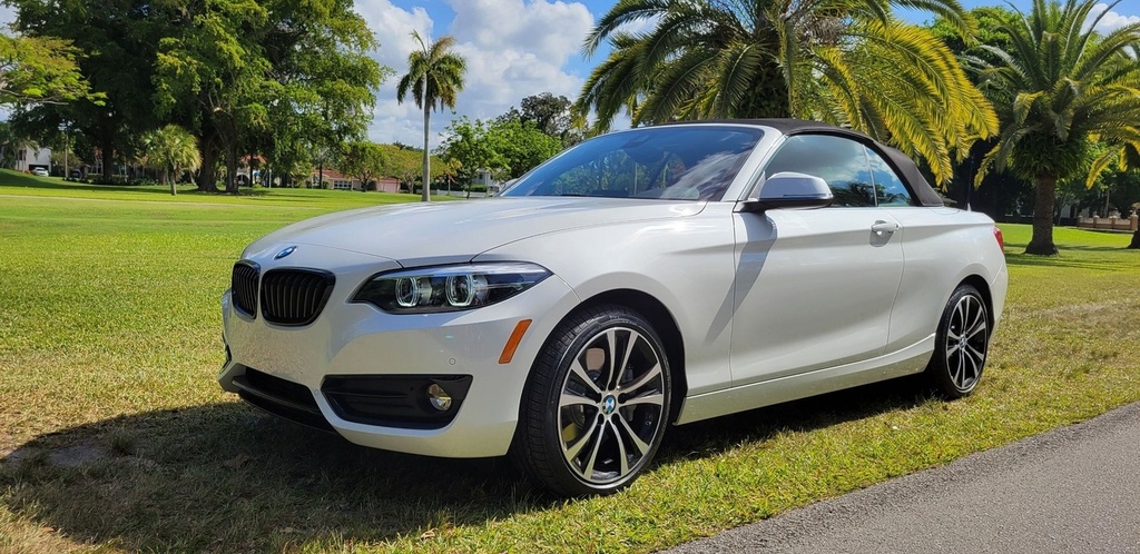 BMW 230i Conver. 2021 White