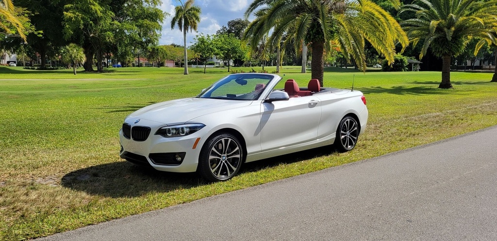 BMW 230i Conver. 2021 White