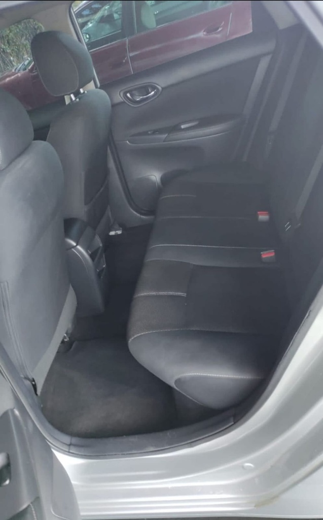 Nissan Sentra 2016 KMKW81 Silver