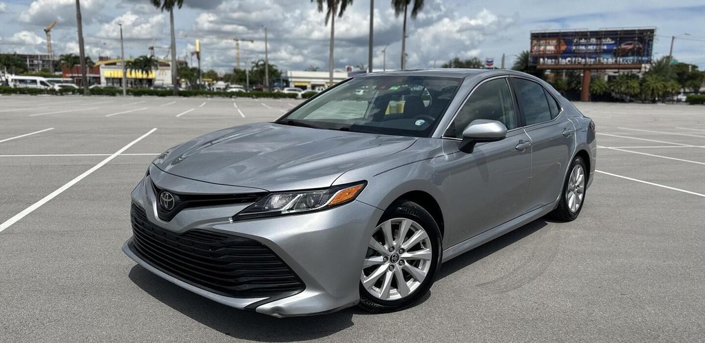 Toyota Camry 2020 Silver