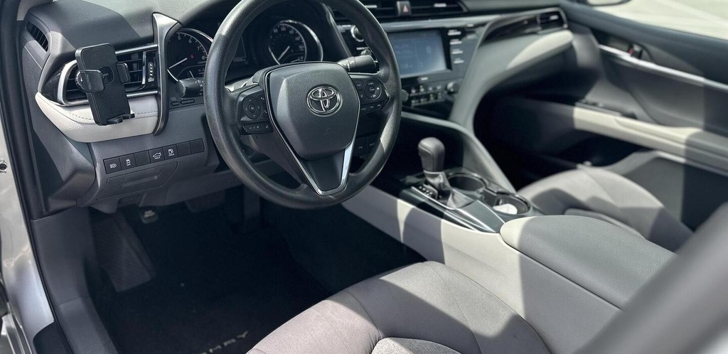Toyota Camry 2020 Silver