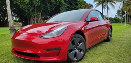 Tesla Model 3 2022 Red